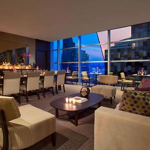 One-Bedroom King Suite